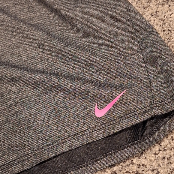 Nike Women's Training Shorts - Picture 10 of 11